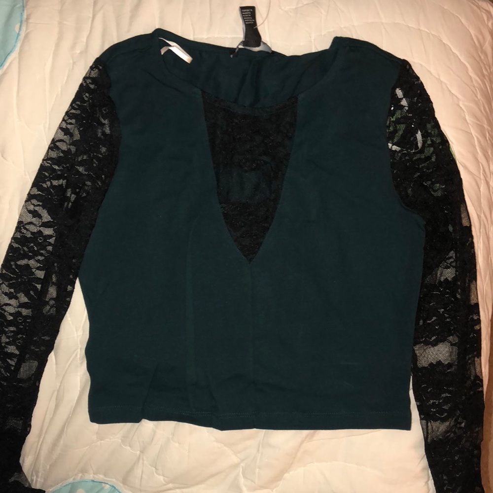 NWT Teal long sleeve crop